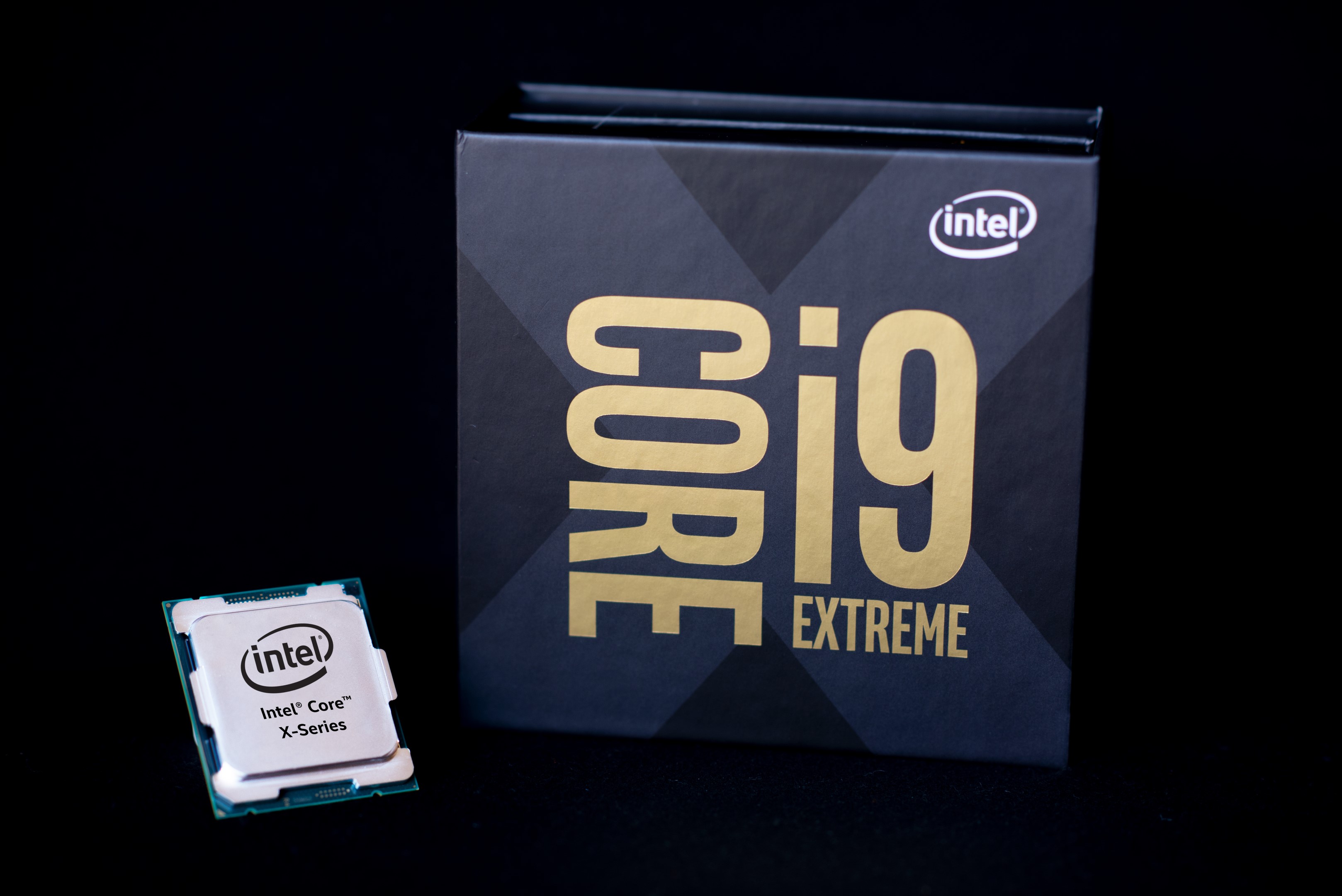 Intel Cascade Lake-X işlemcilerinin çıkış tarihini erteledi