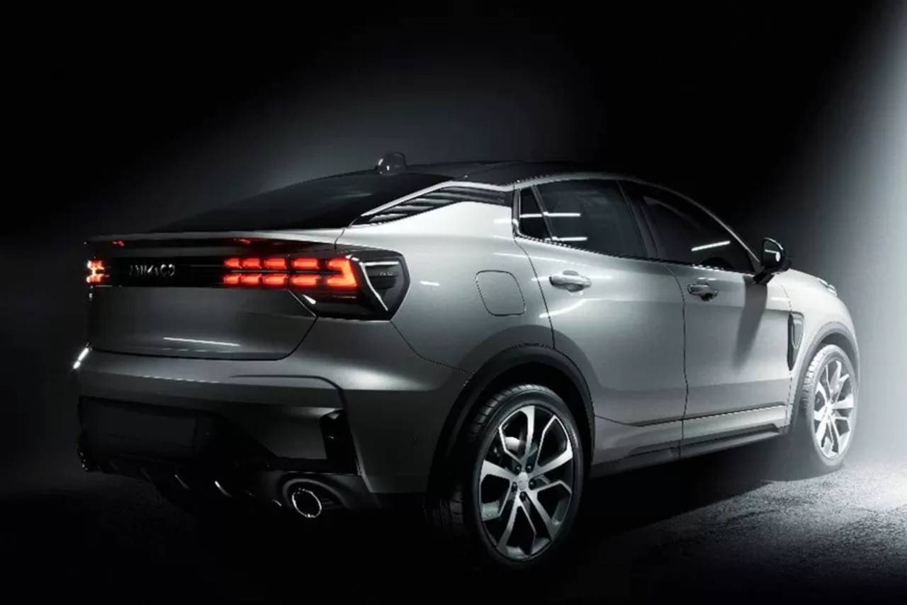 Çinli Lynk & Co'nun crossover coupe modelinden ilk resmi görseller geldi