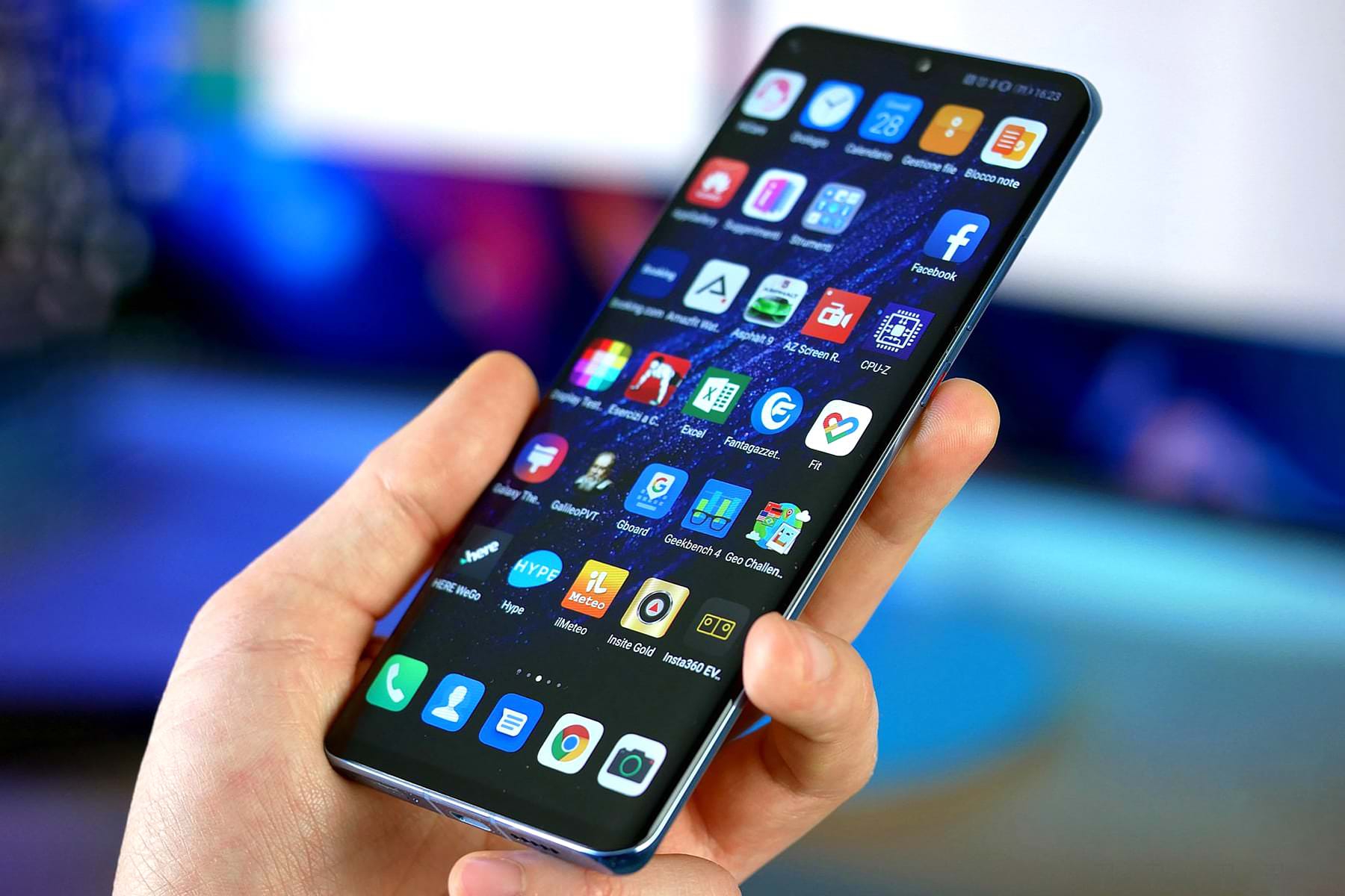 Huawei P30 serisi EMUI 10 güncellemesi almaya başladı