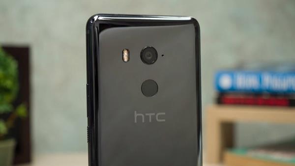 htc desire 19s geliyor