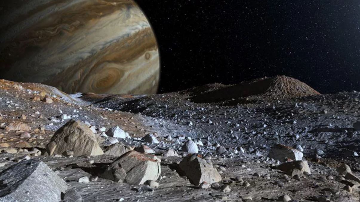 Europa'da yaşam olabilir mi? NASA, uydunun atmosferinde su bulunduğunu açıkladı
