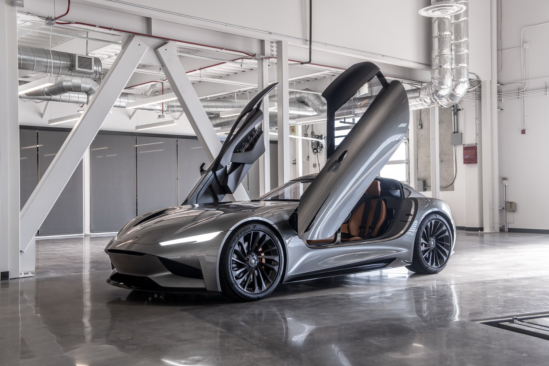 Tesla'nın rakibinden 1,100 beygirlik elektrikli otomobil konsepti: Karma SC2