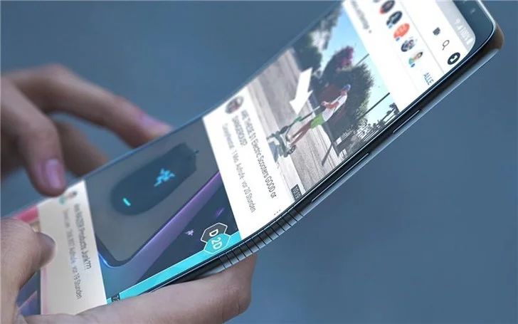 Samsung Galaxy Fold 2 kapaklı telefonlar gibi katlanacak