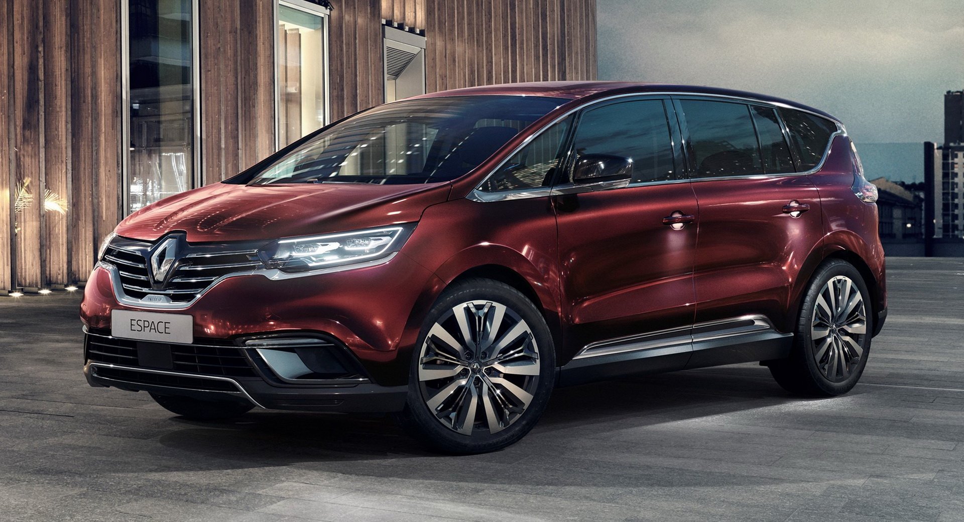 2020 Renault Espace, yeni teknolojileriyle tanıtıldı