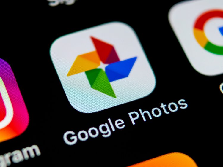Google Fotoğraflar kişileri etiketlemeye izin veriyor fakat bir eksikle