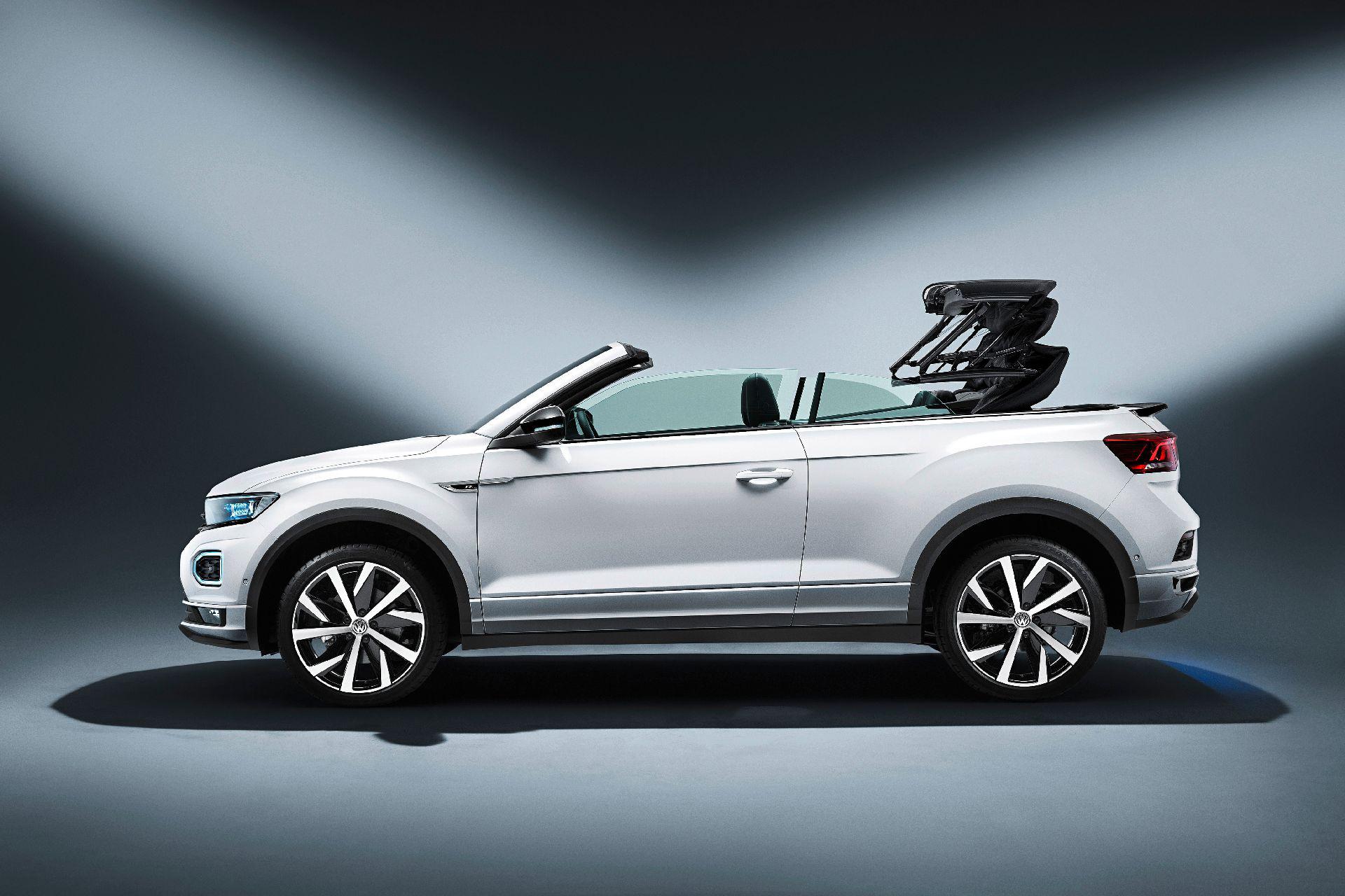 Üstü açılabilen crossover: Volkswagen T-Roc Cabriolet üretim bandına çıktı