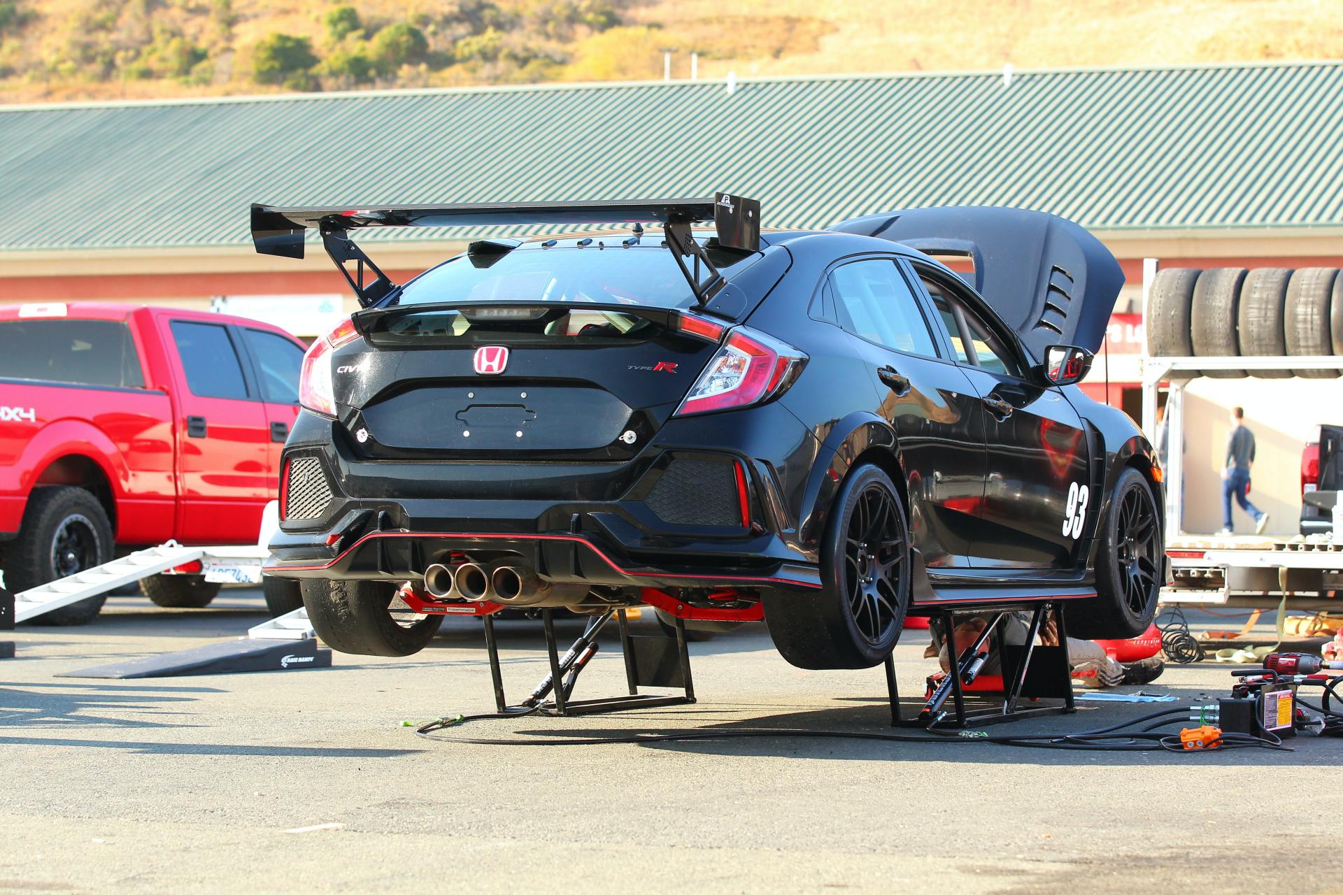 Honda Civic Type R'ın pistlere özel yeni bir versiyonu tanıtıldı