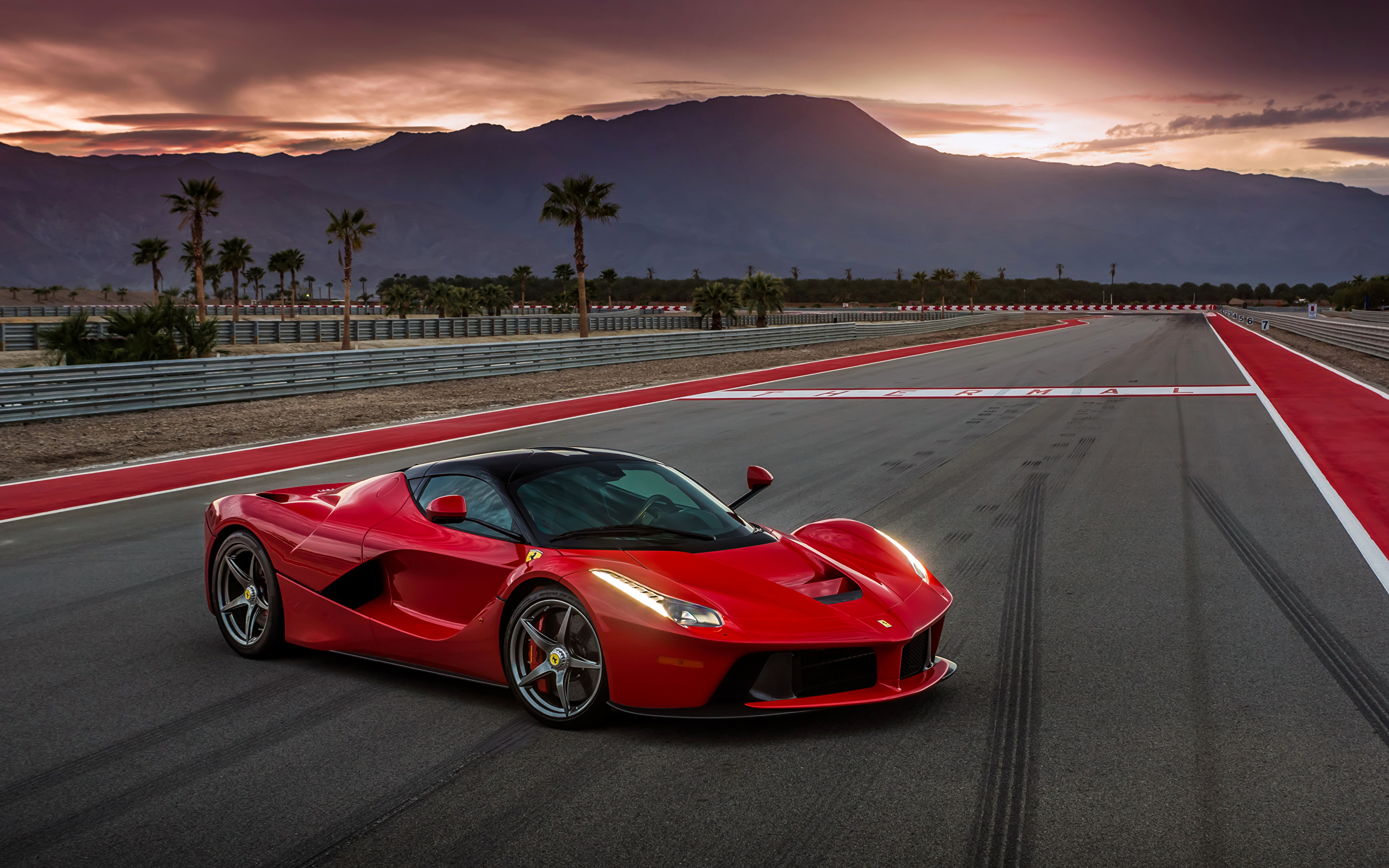 Ferrari CEO'su açıkladı: 2025 yılına kadar elektrikli model üretmeyeceğiz