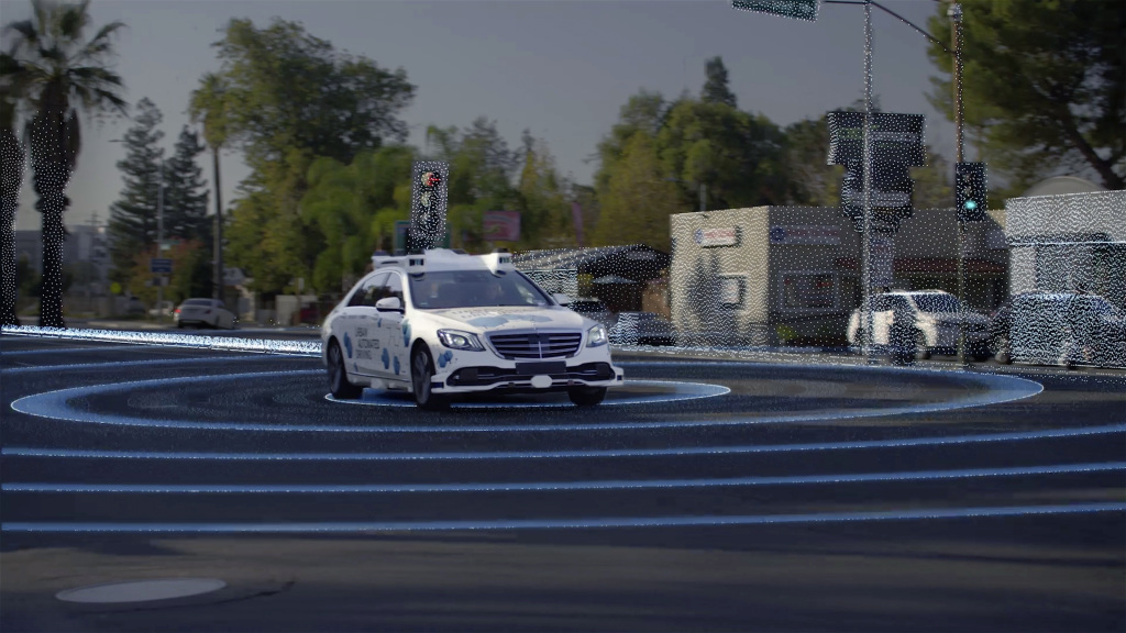 Mercedes-Benz ve Bosch, kamuya açık yollarda otonom araç testinlerine başladı