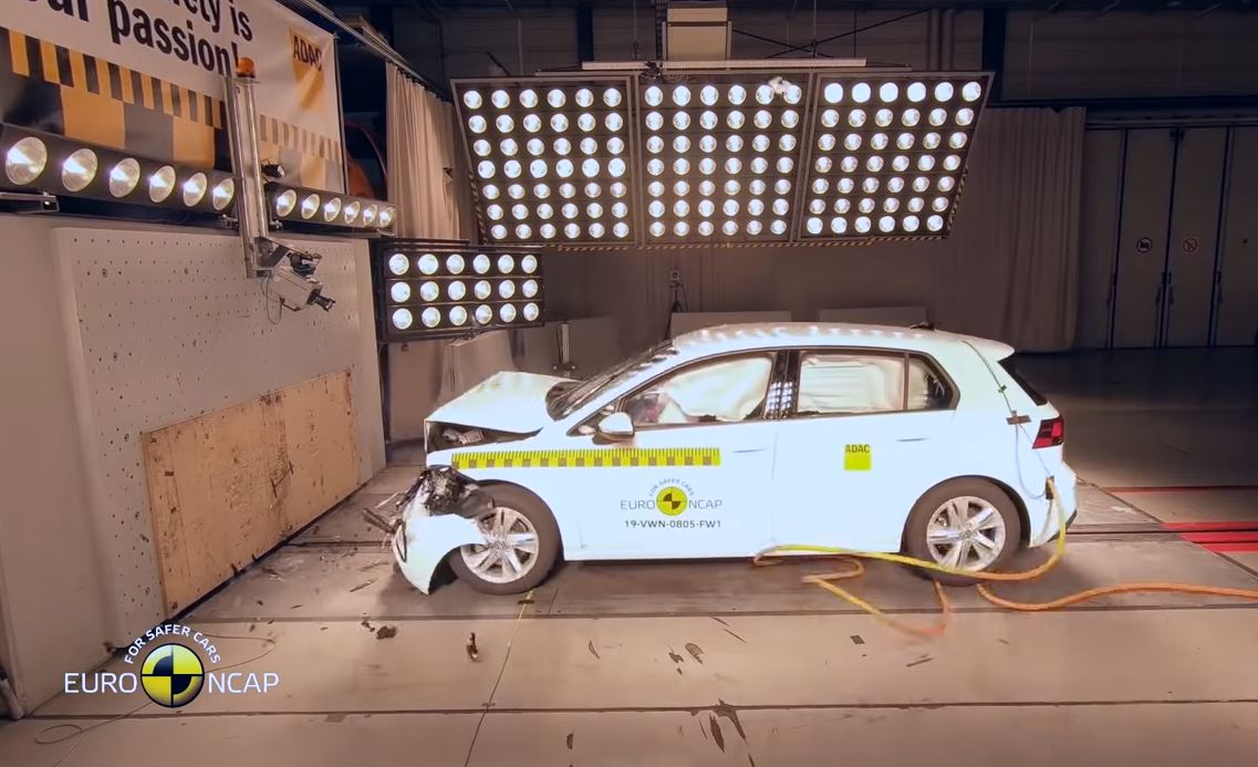 2020 Volkswagen Golf'ün de dahil olduğu yeni çarpışma testi sonuçları açıklandı