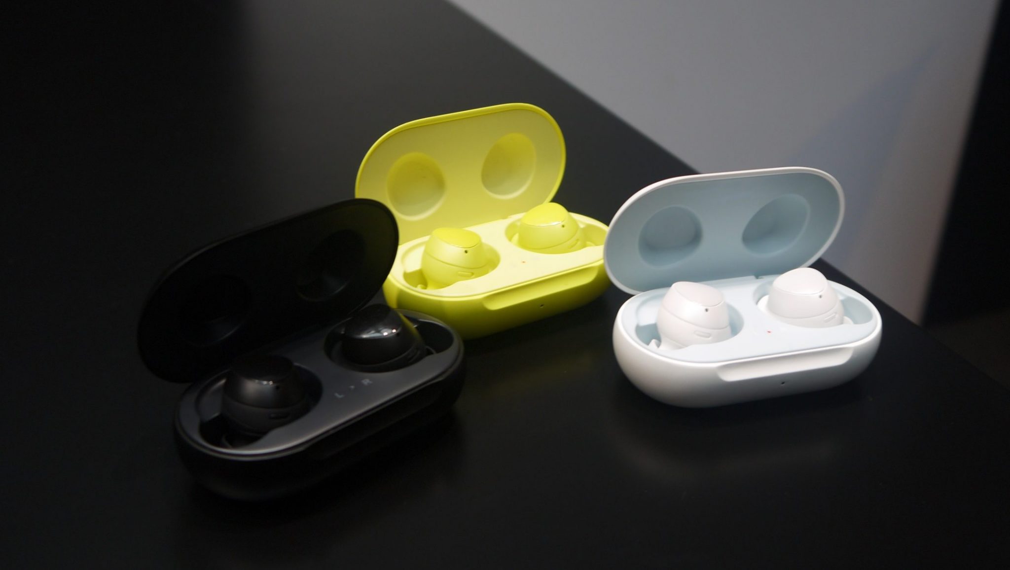 Samsung Galaxy Buds+ yeni renk seçeneği ile ortaya çıktı