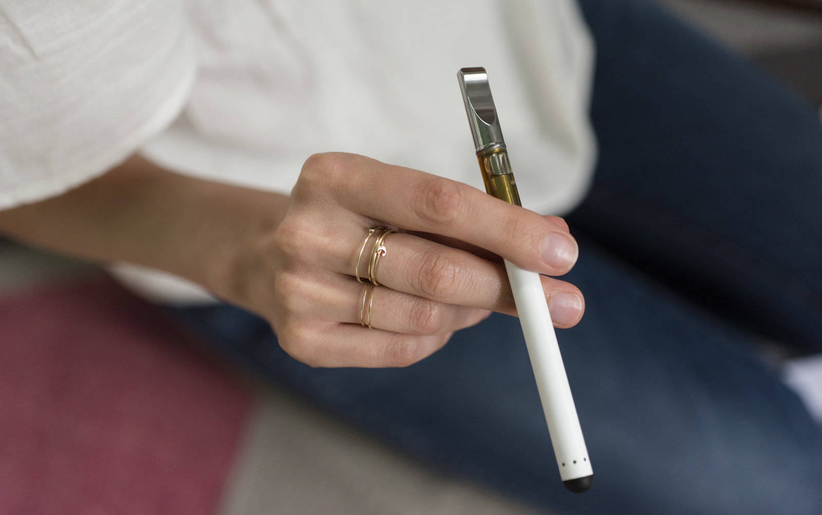 ABD Gıda ve İlaç Dairesi, meyve ve nane aromalı kartuş kullanan e-sigaraları yasakladı