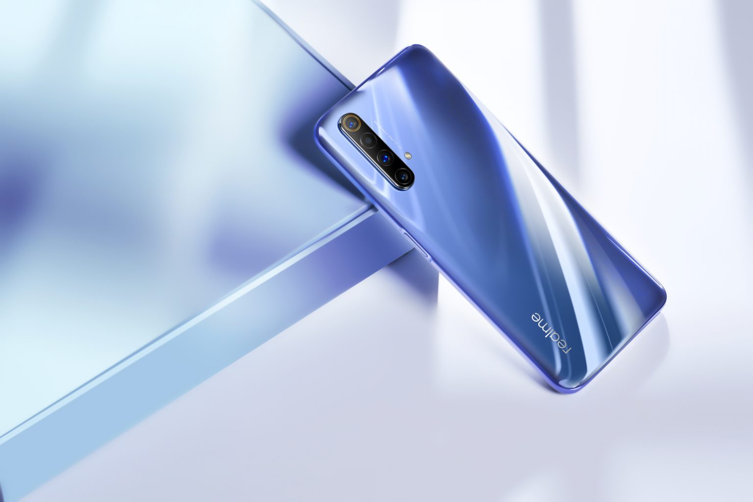 Realme'nin ilk 5G telefonu, X50 5G güçlü özellikleriyle geliyor