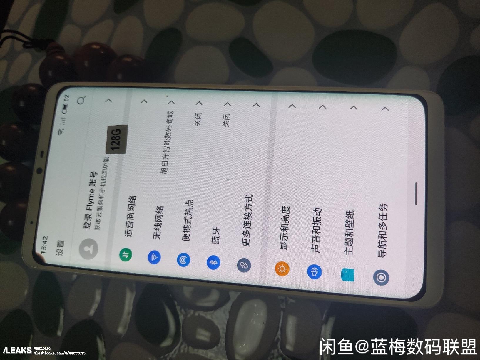 Fiziksel tuş ve delik içermeyen Meizu Zero'nun yeni fotoğrafları ortaya çıktı