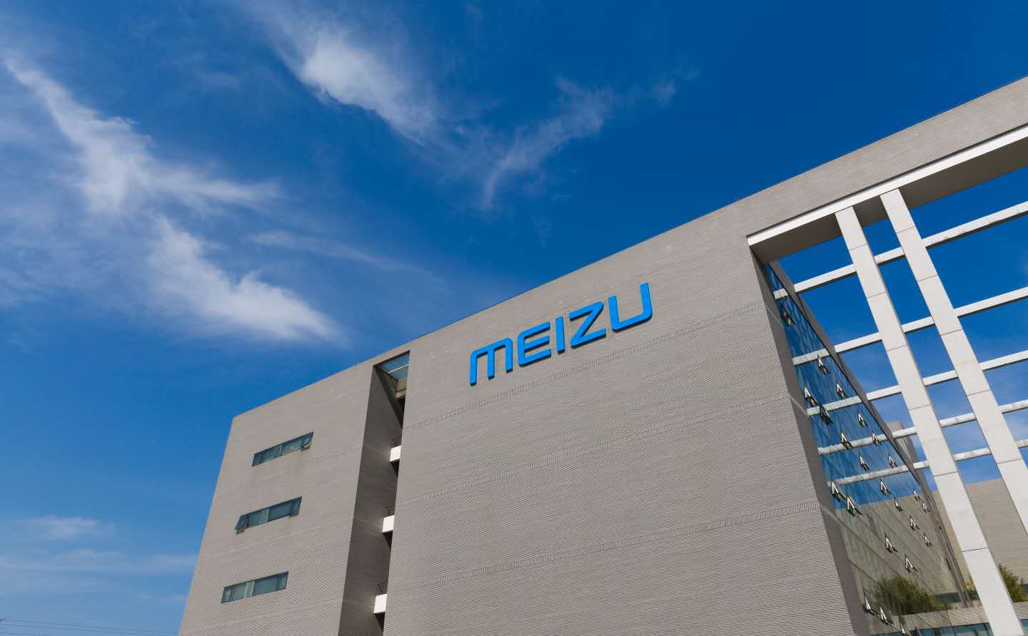 Meizu 17'nin tasarımını açığa çıkaran yeni bir görsel yayınlandı