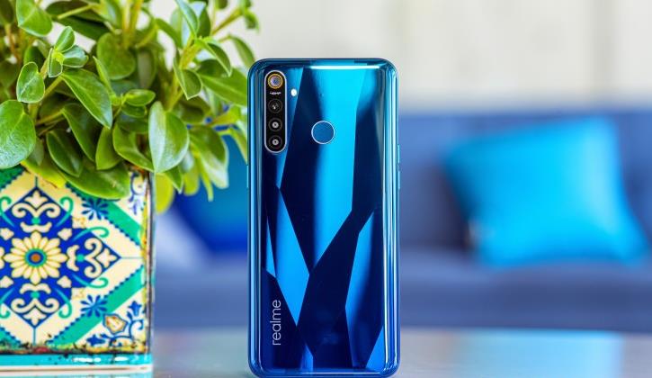 Realme 5 Pro için Android 10 güncellemesi yayınlanmaya başladı