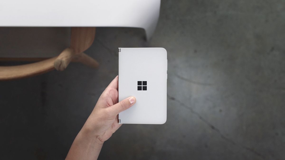 Microsoft Surface Duo beklenenden erken gelebilir