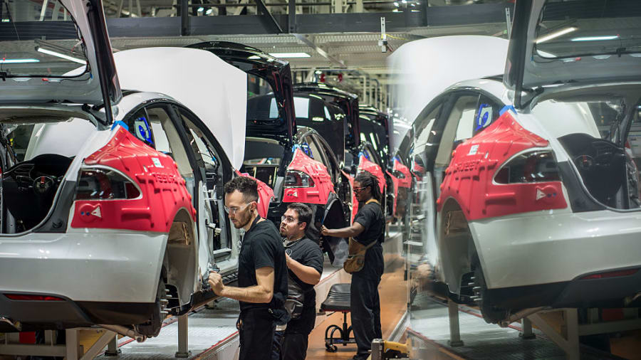 Tesla’nın Fremont fabrikasına üretim yasağı