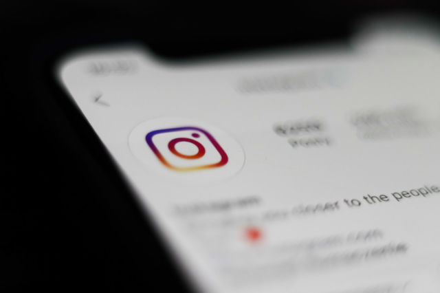 Facebook ve Instagram da yayın kalitesini düşürüyor