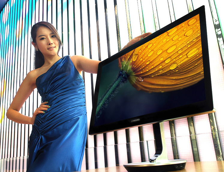 Samsung, televizyonlarında Sharp'ın LCD panellerini kullanacak