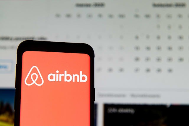 Salgından etkilenenler kervanına Airbnb de katıldı