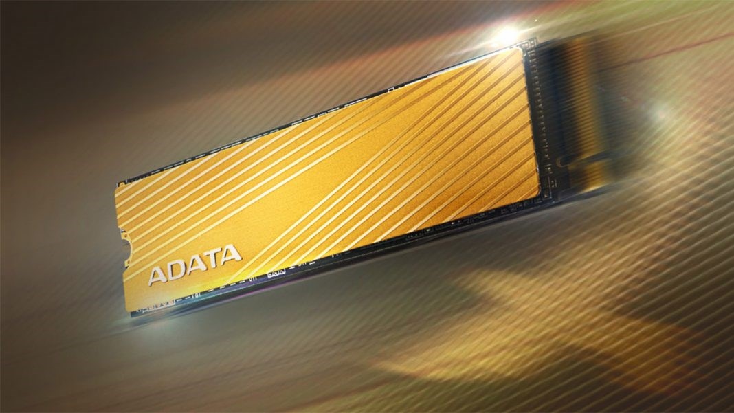 ADATA Falcon serisi yeni SSD sürücüsünü duyurdu