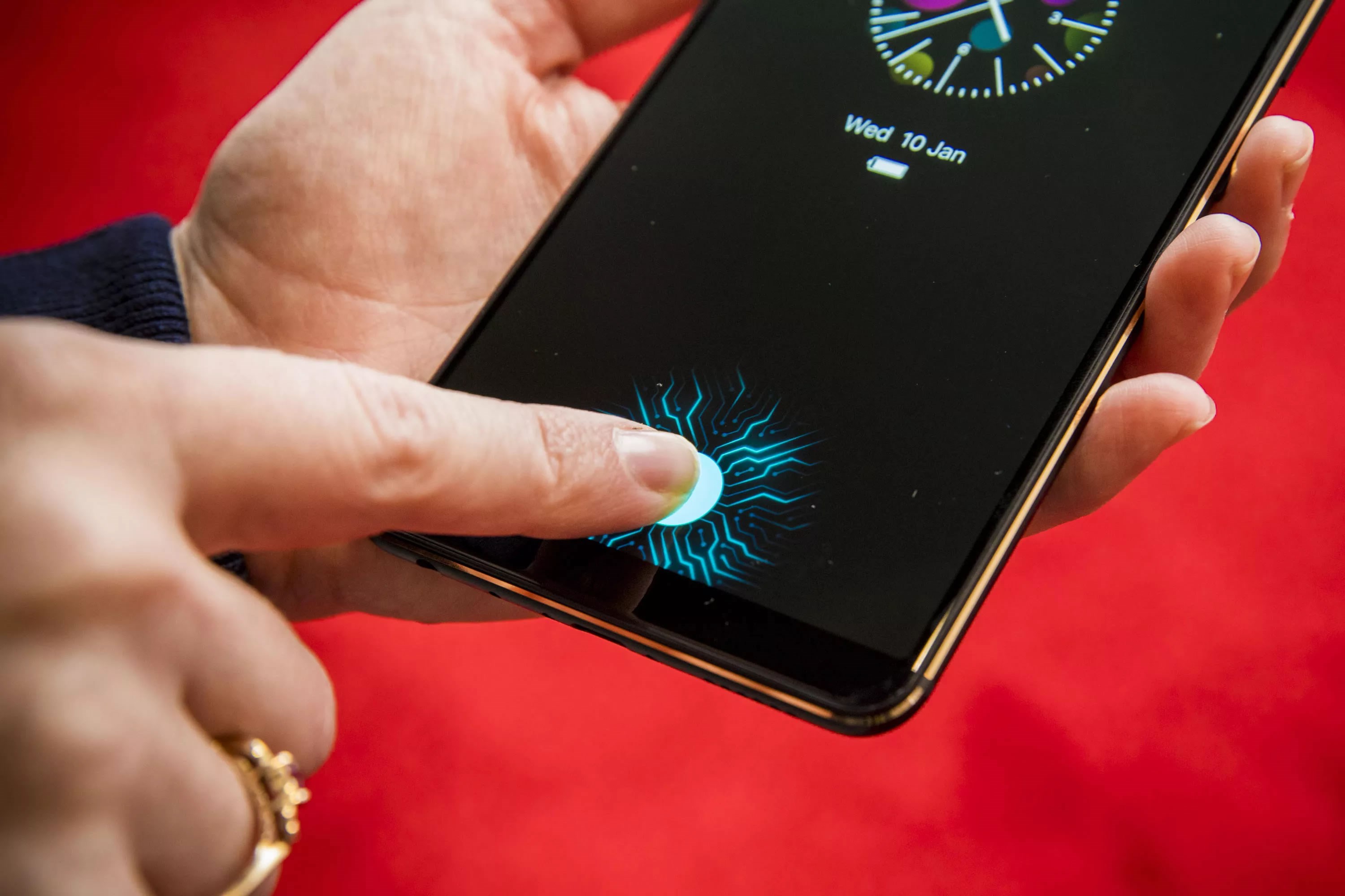 Ekrana gömülü parmak izi sensörü pazarı 2019'da 8 kat büyüdü