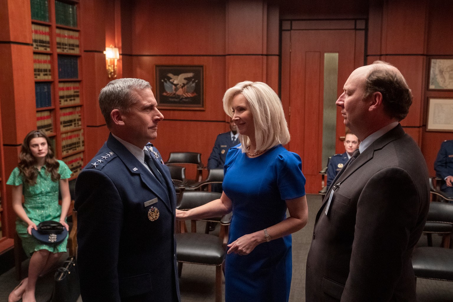 Netflix'in merakla beklenen komedisi Space Force'tan yeni fragman