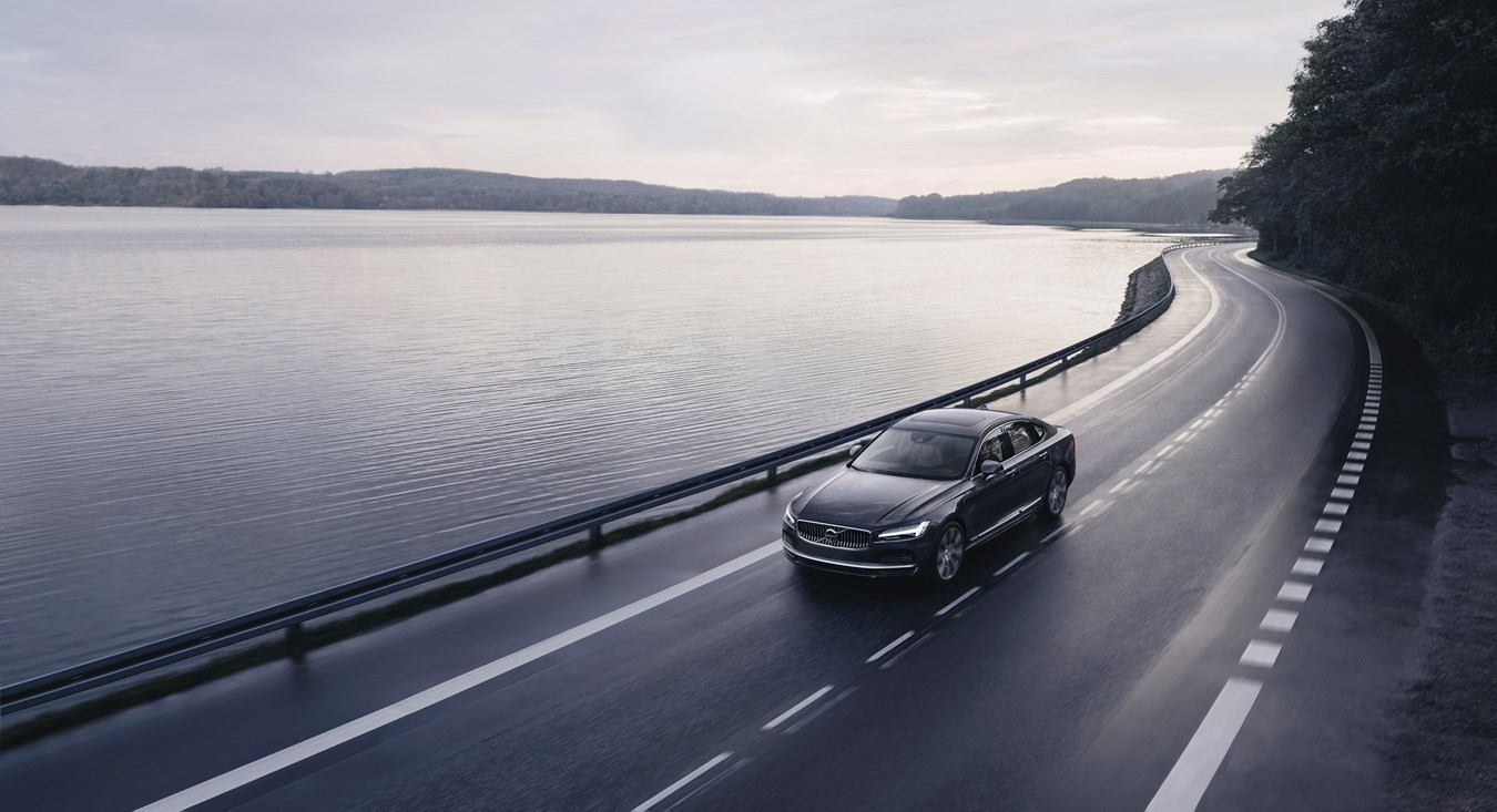 Volvo otomobiller artık 180 km/s hızın üzerine çıkamayacak
