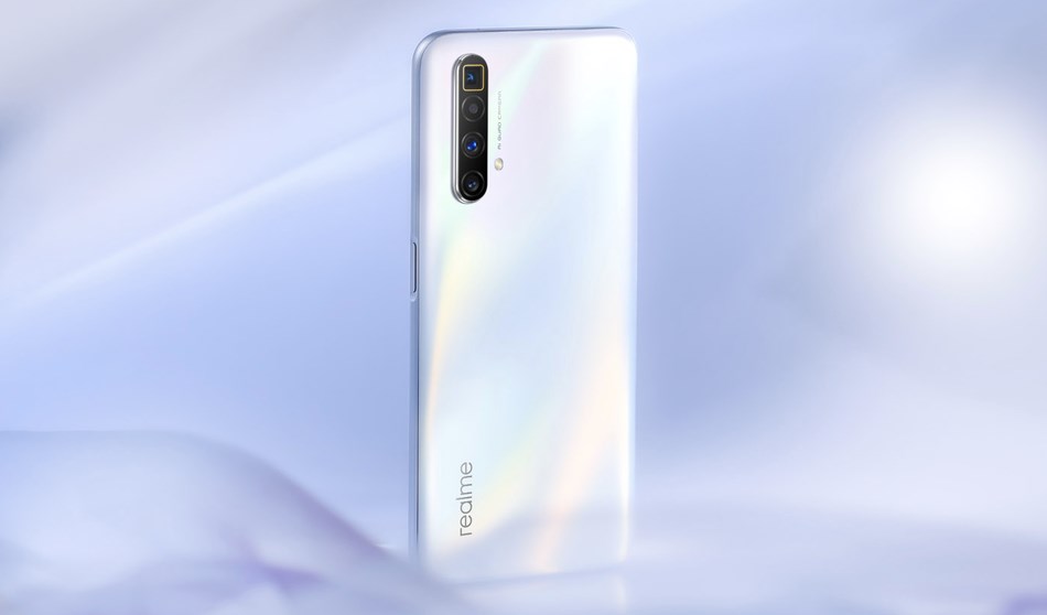 60x zoom'a ve 120 Hz ekrana sahip Realme X3 SuperZoom tanıtıldı