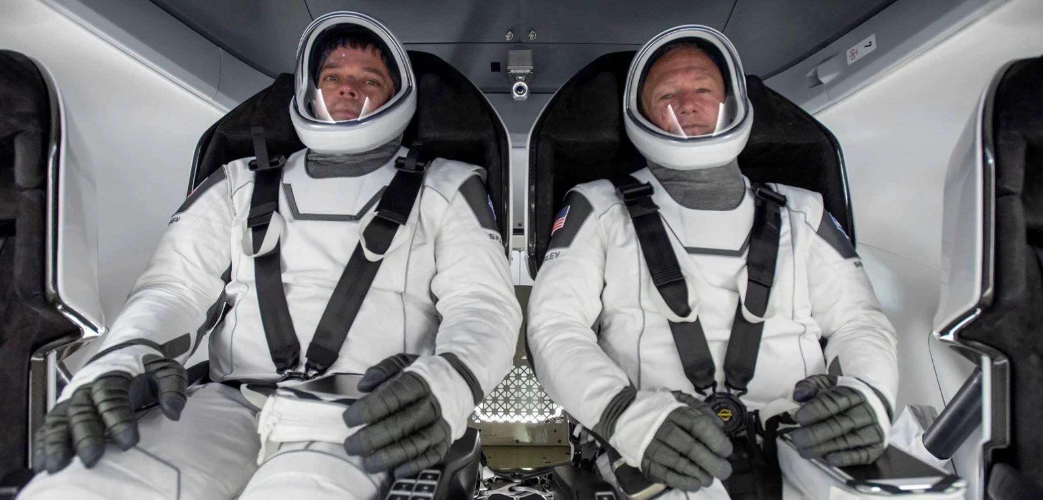SpaceX bugün ilk kez uzaya astronot gönderecek: Tarihi uçuşu buradan canlı izleyin