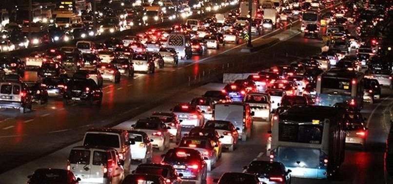 Trafiğe kaydı yapılan taşıt sayısı Nisan'da yüzde 44 azaldı