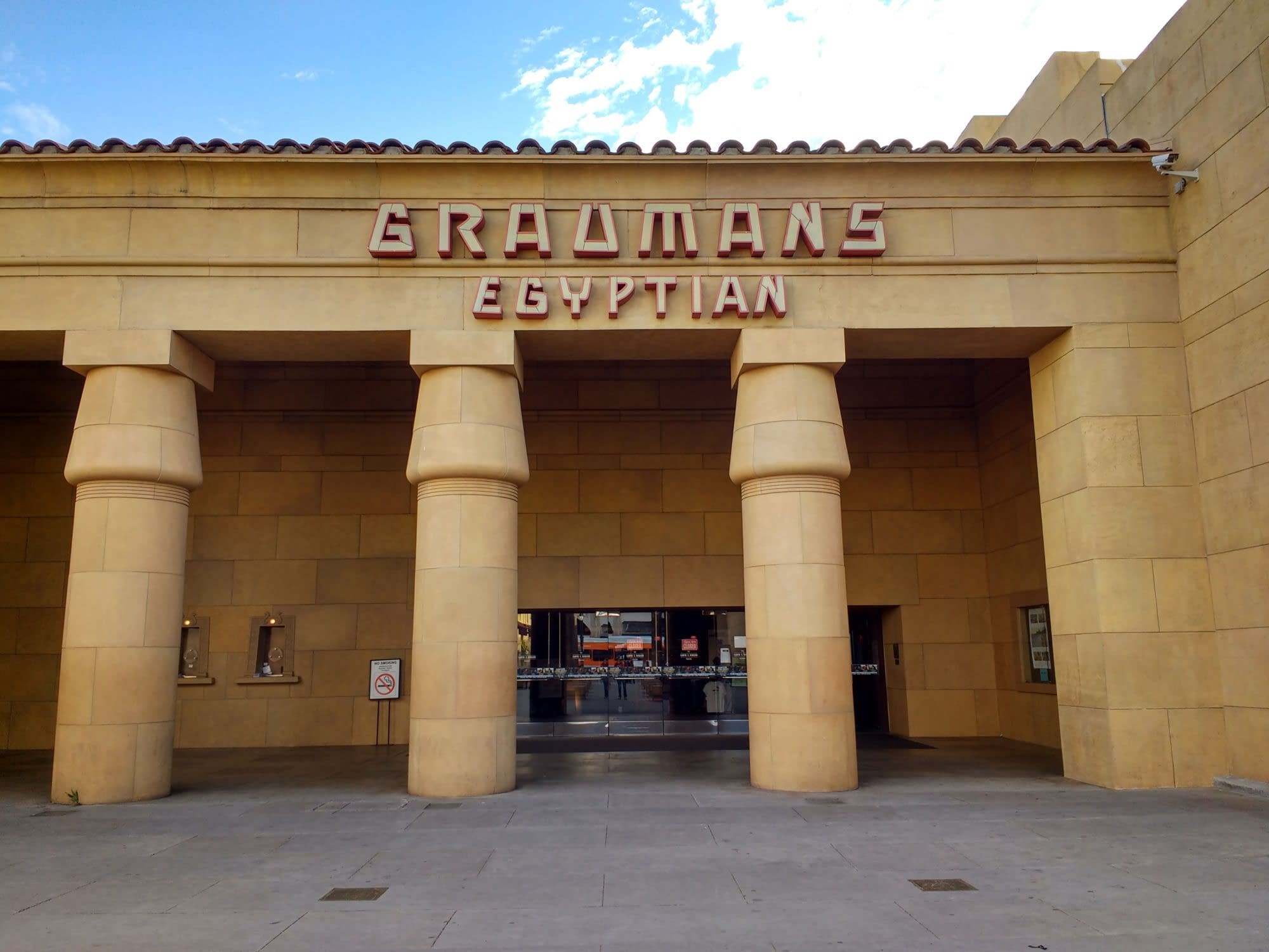 Netflix tarihi Egyptian Theatre’ı satın aldı