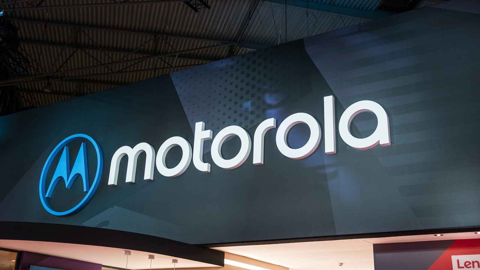 Motorola'nın yeni telefonu Moto E LE'nin görüntüsü ortaya çıktı