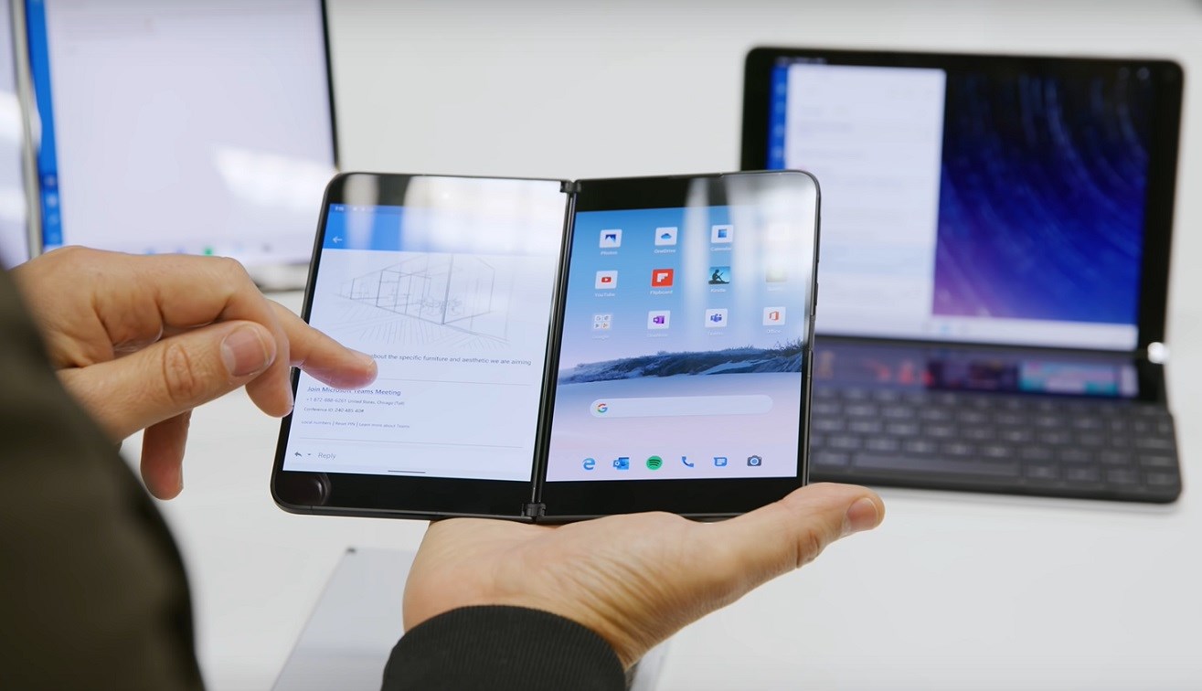 Surface Duo ile aynı anda iki oyun oynanabilecek