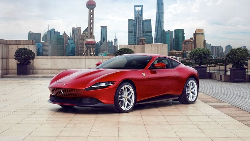 Ferrari Roma, dudak uçuklatan fiyatıyla Türkiye'ye ayak basıyor