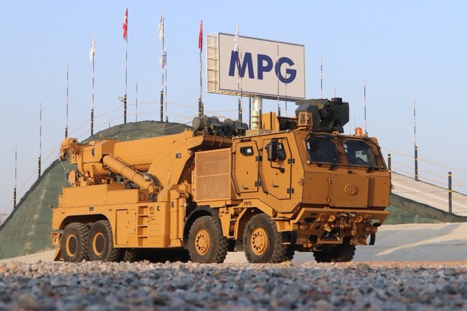 Zırhlı askeri araçların kurtarıcısı M4K'ların teslimatı tamamlandı