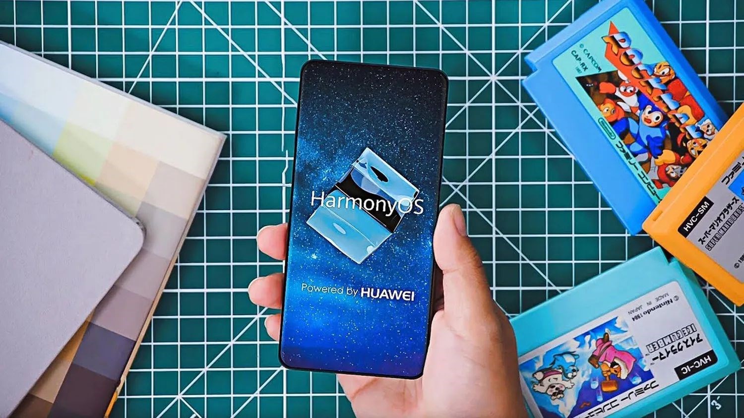Androidsiz ilk Huawei telefon yıl sonundan önce piyasaya sürülecek