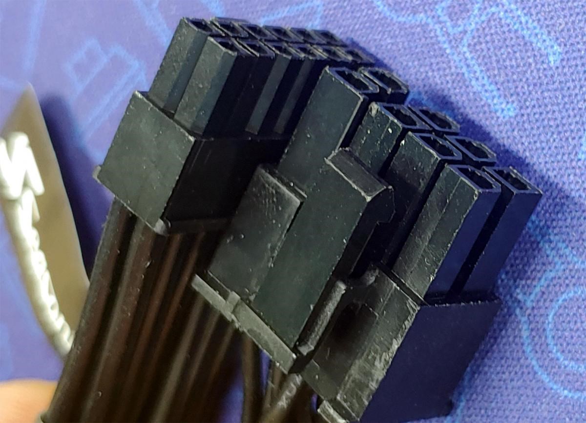 Nvidia’nın 12-pinlik güç konnektörü yakından görüntülendi