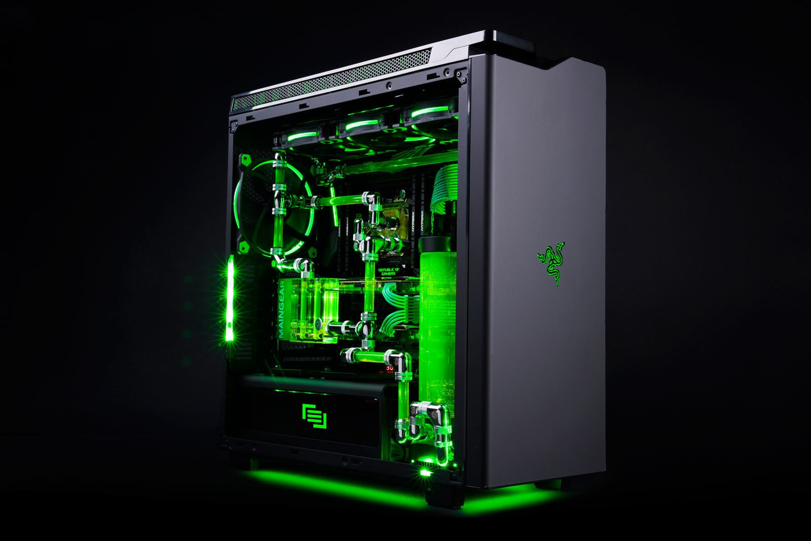 Razer hata sonucu 100 bin hesap bilgisini erişime açtı