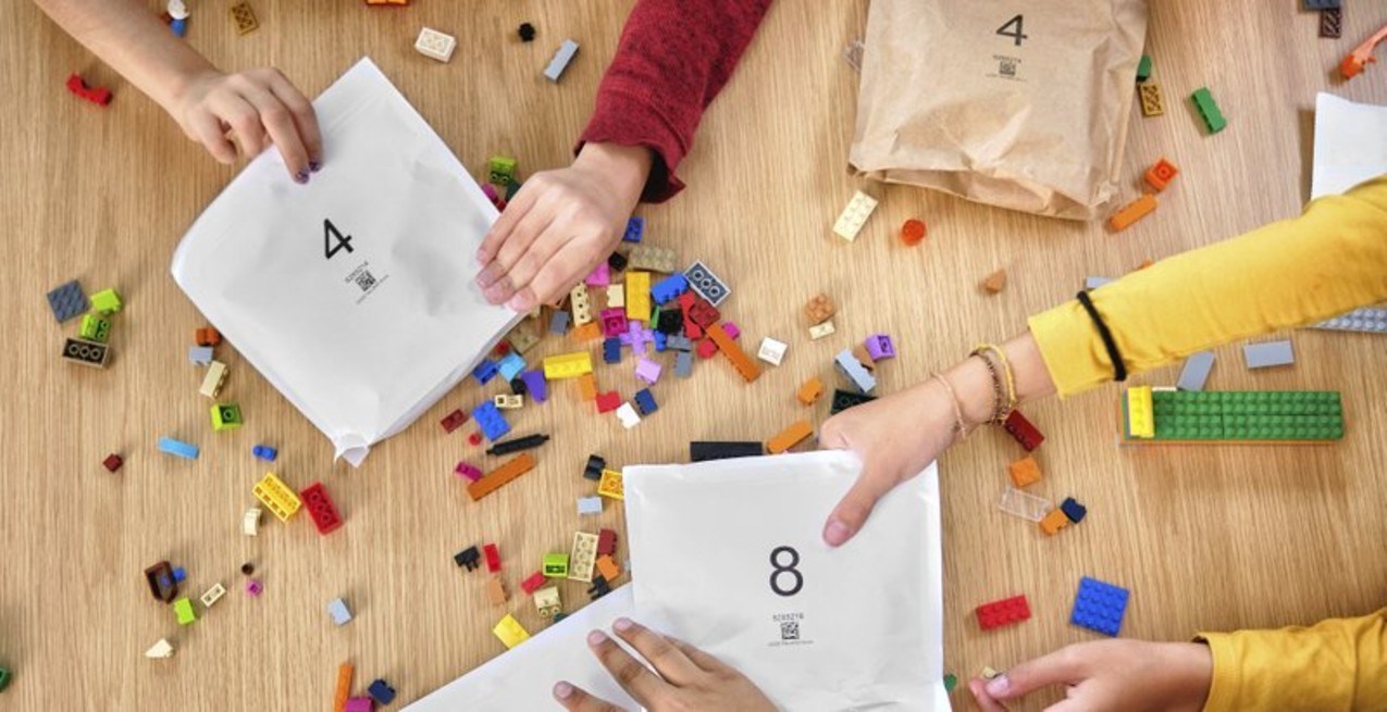 LEGO, oyuncak parçalarının paketlerinde plastik kullanmayı bıraktığını duyurdu