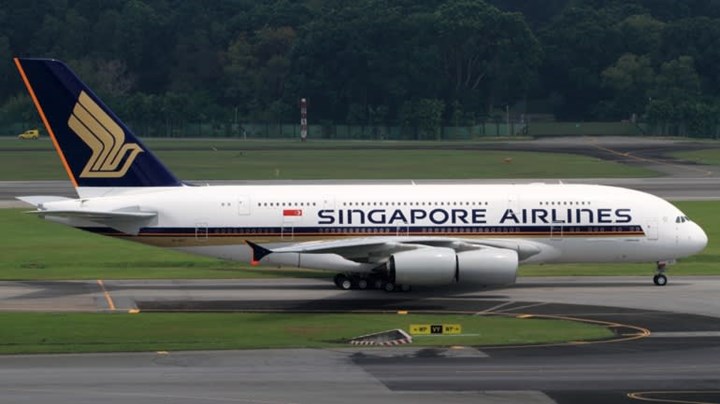 Singapur Havayolları, yerde bekleyen A380’lerden birini restorana çevirme kararı aldı