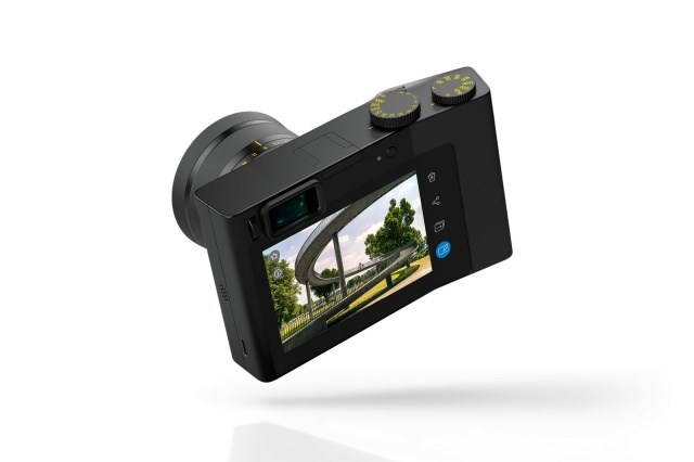 Zeiss uzun bir aradan sonra ZX1 kamerasını satışa sunuyor