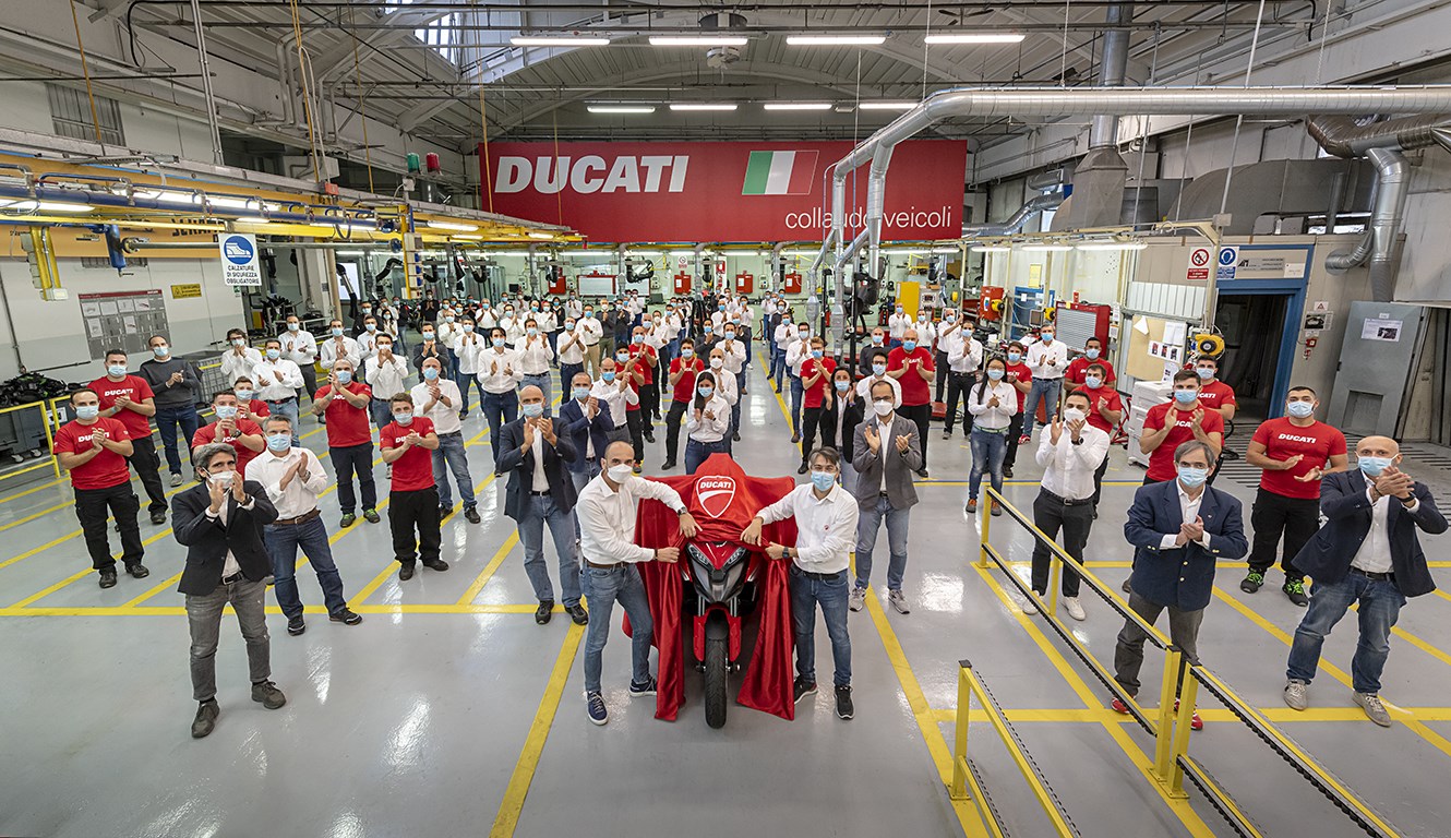 Ön ve arka radar teknolojisine sahip ilk motosikletin üretimine başlandı: Ducati Multistrada V4