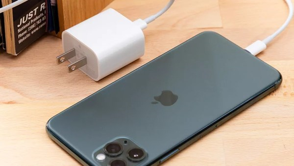 iphone 12 kutusundan sarj adaptor