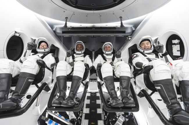 Astronotları UUİ’ye taşıyacak Crew Dragon Crew-1 görevi bir kez daha ertelendi