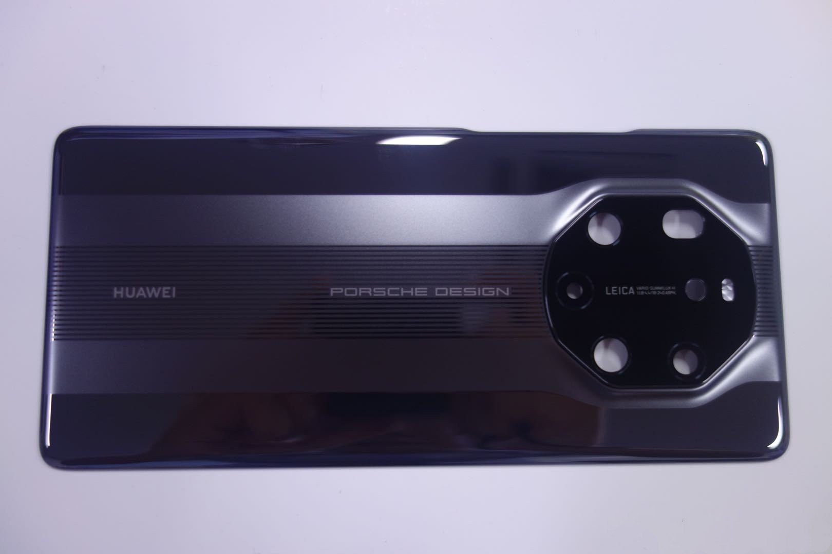 Sekizgen kamera ünitesine sahip Huawei Mate 40 RS Porsche Design ortaya çıktı