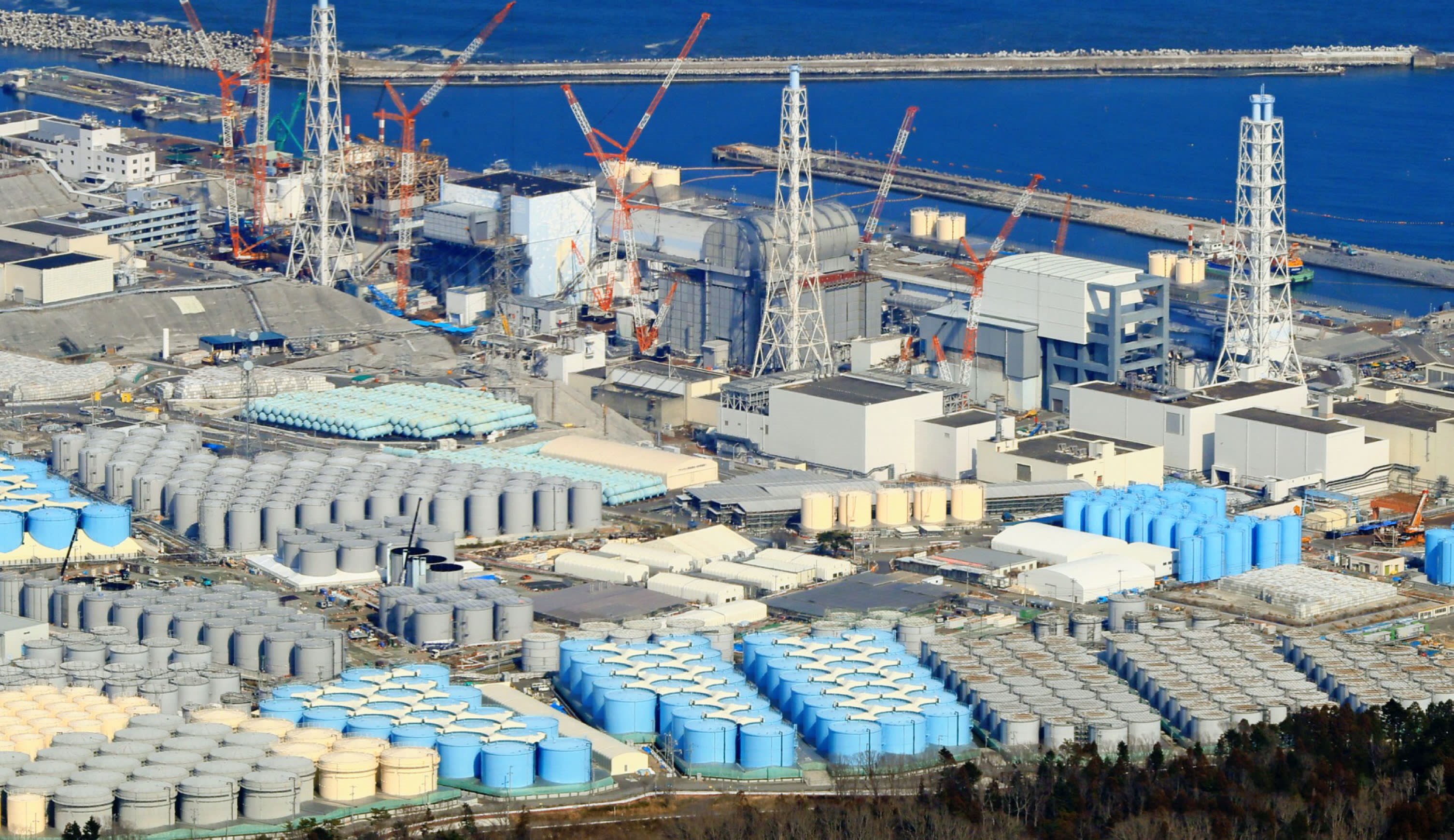 Japonya, Fukuşima’dan çıkarılan radyoaktif suyu okyanusa pompalamaya hazırlanıyor