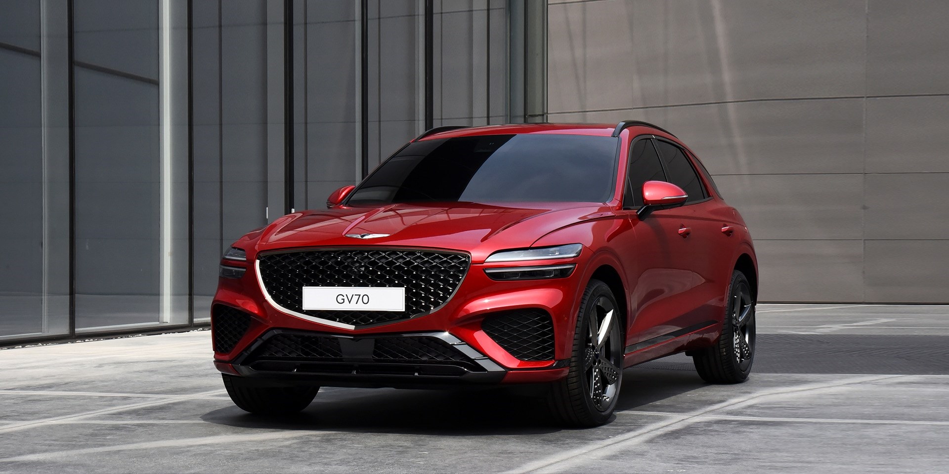 2021 Genesis GV70, lüks crossover sınıfının iddialı üyelerinden biri olmaya geldi