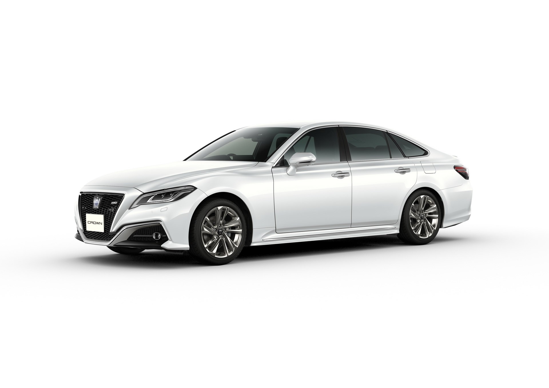 2021 Toyota Crown tanıtıldı: Teknoloji odaklı güncellemeler